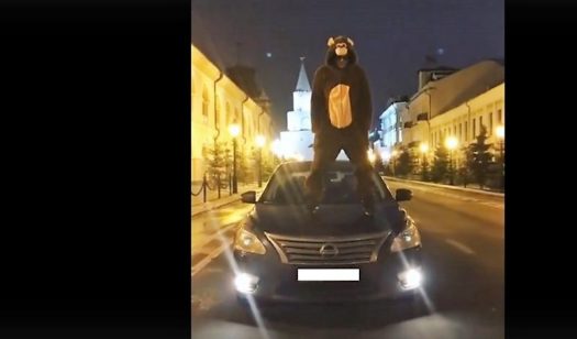 танцы возле Кремля