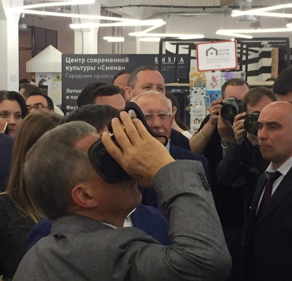 Президент Татарстана виртуально побывал в космосе