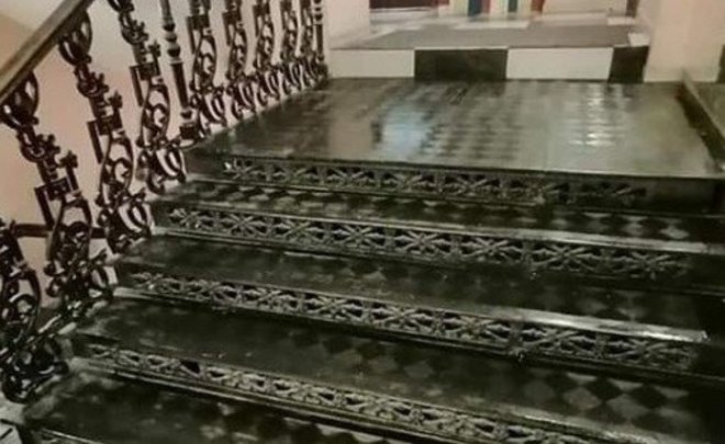 чугунная лестница